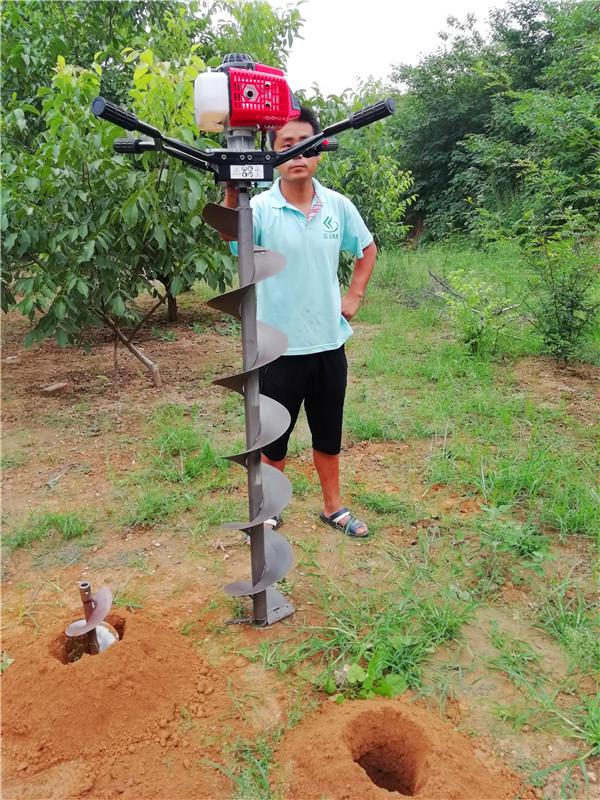 加強(qiáng)版拖拉機(jī)栽樹(shù)打坑機(jī)