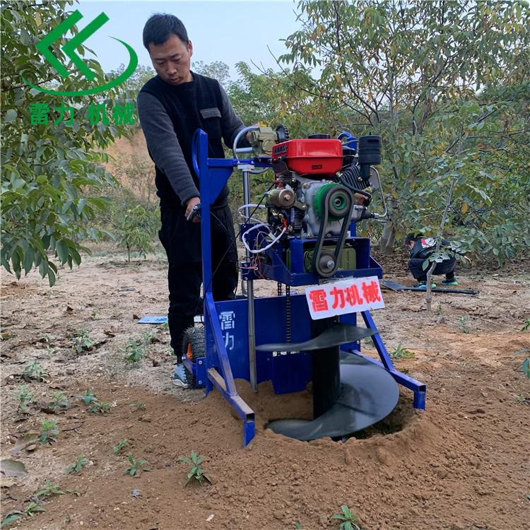輪式植樹挖坑機有效減少人力
