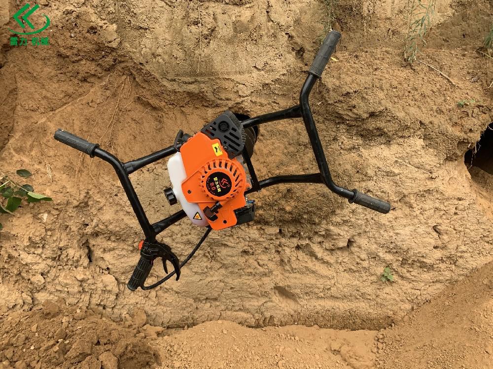 新型護坡鉆孔機橫豎斜向打眼均合適